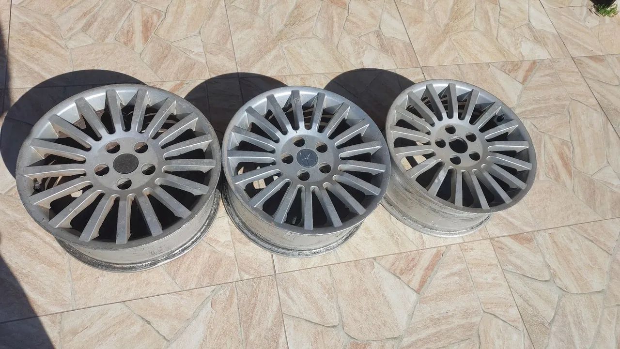 Cj 4 rodas carro Jac J5 aro 17 original  - Foto 4