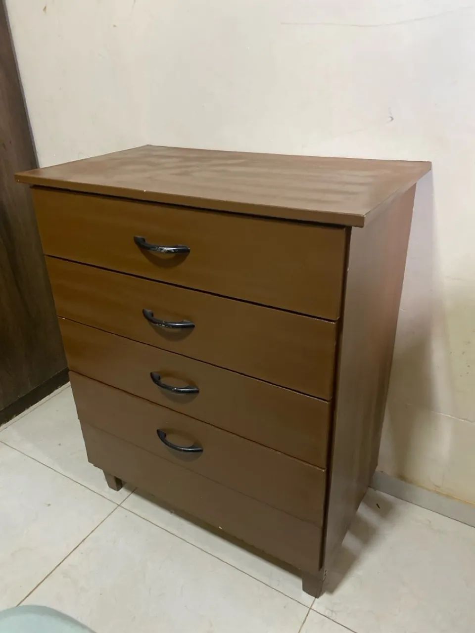 Cômoda 5 gavetas