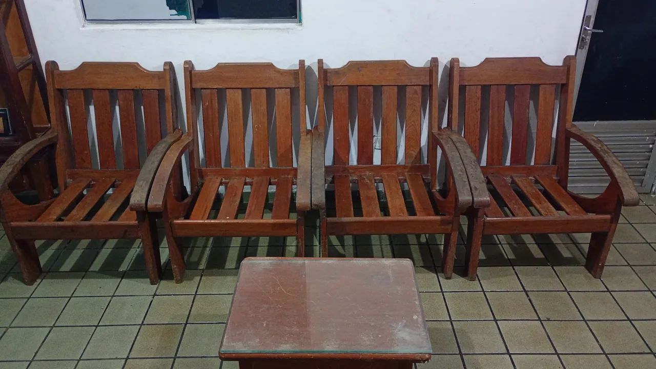 Conjunto de sofa de madeira de gravata  BBB  boa  bonita  e barata - Foto 4