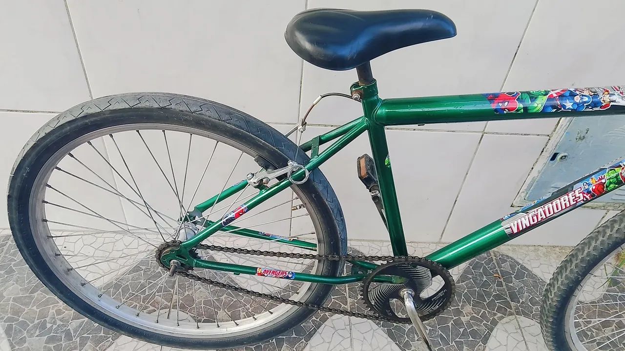 Bicicleta aro 26 semi nova completa com nota fiscal pra vender - Foto 3