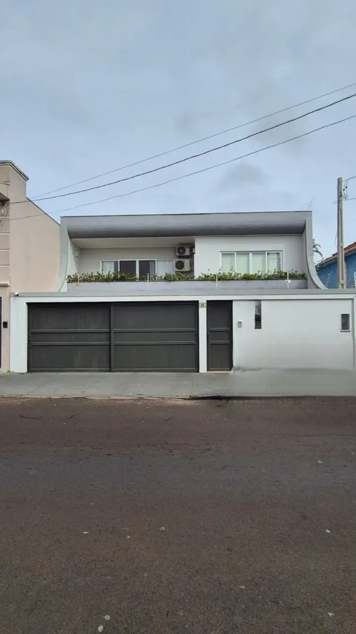 Casa com 3 quartos à venda, área total de 339 m²  Centro  Botucatu - Foto 2