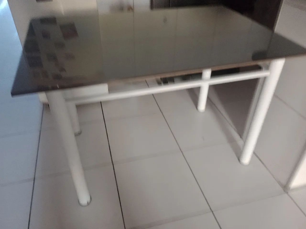 Mesa com tampa de vidro - Foto 2