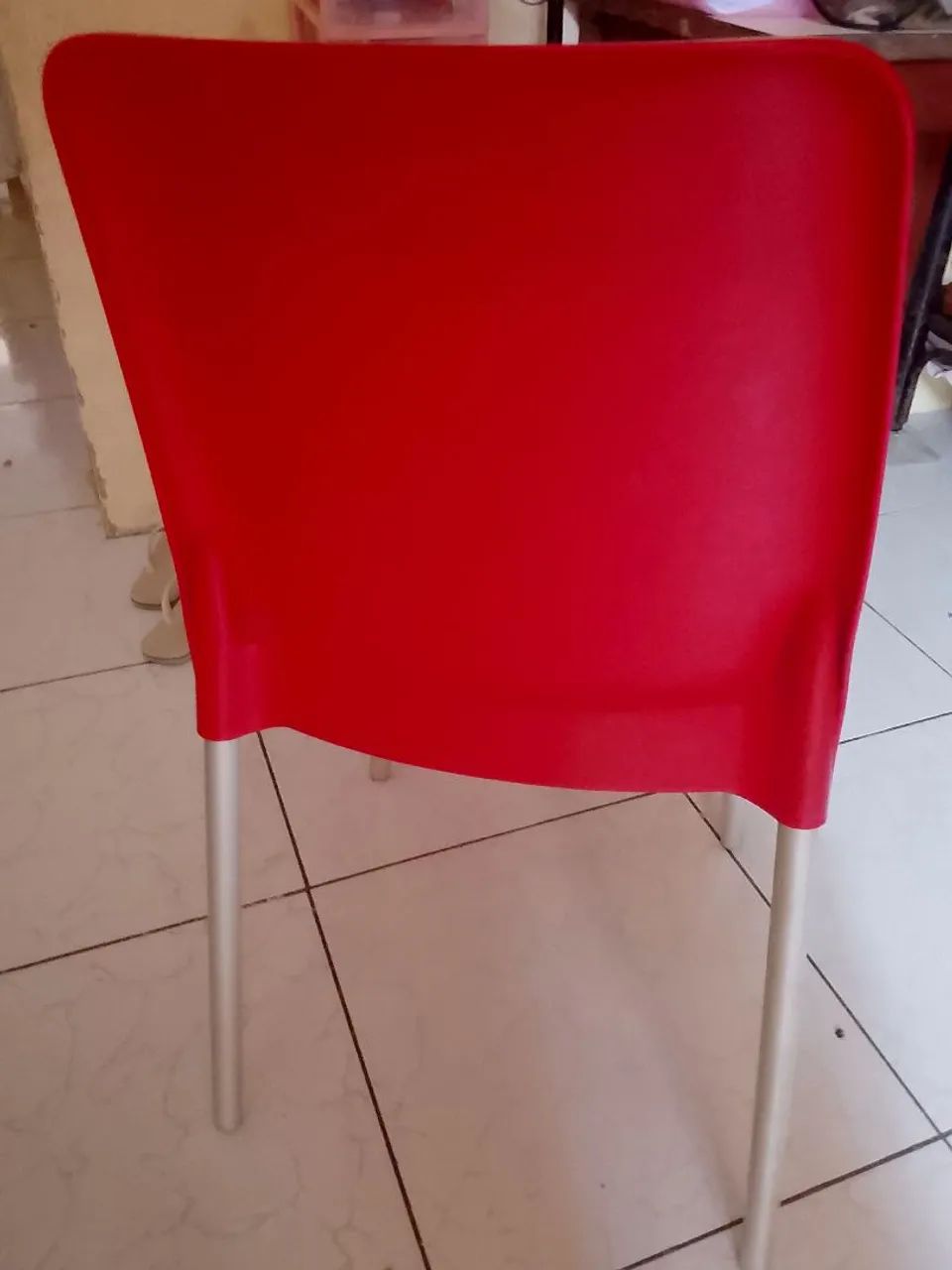 Mesa com 4 cadeiras em bom estado de uso - Foto 3