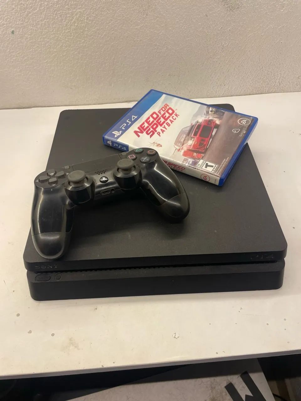 PlayStation 4 slim - Foto 2