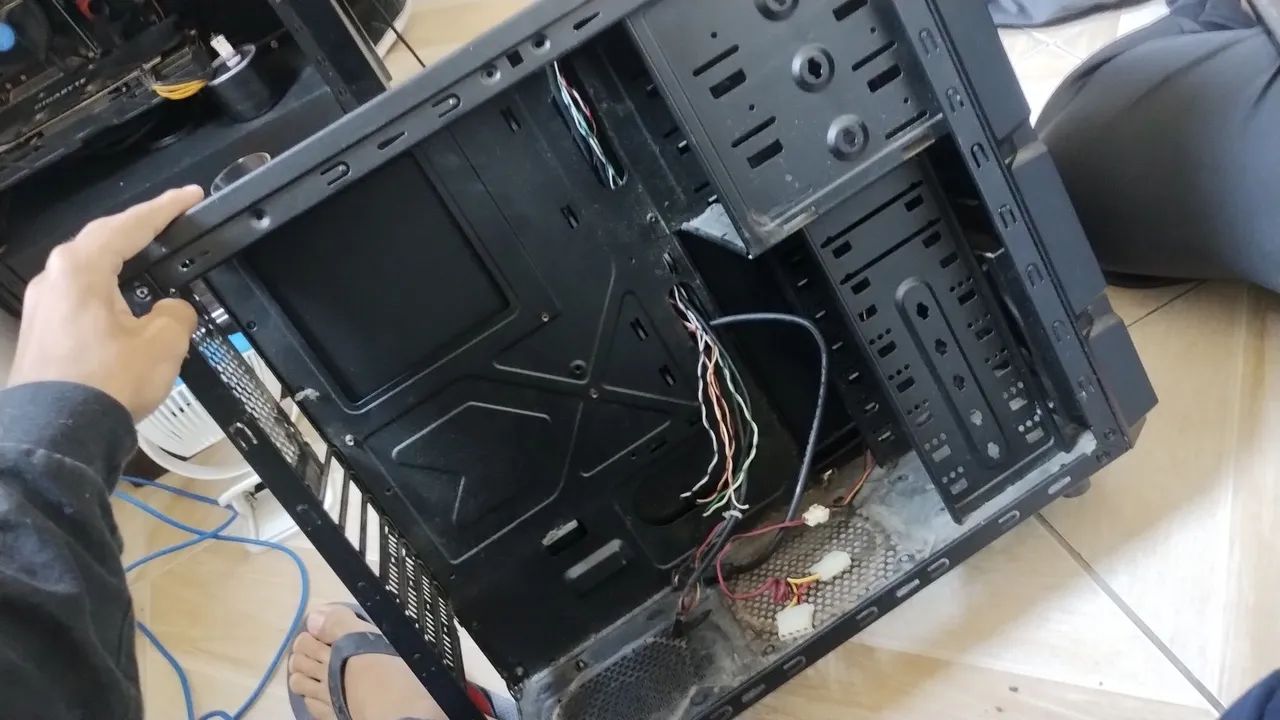 Gabinete cooler master seminovo - Foto 2