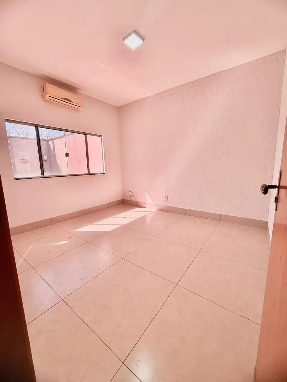 Vendo casa 3 quartos - Setor Faiçalvile - Foto 3