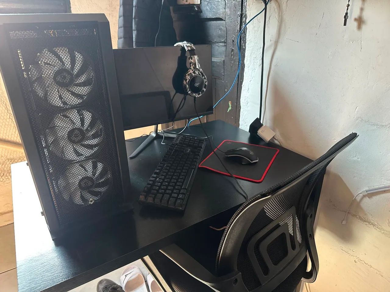 PC games completo mesa e cadeira vai juntos tbem - Foto 3