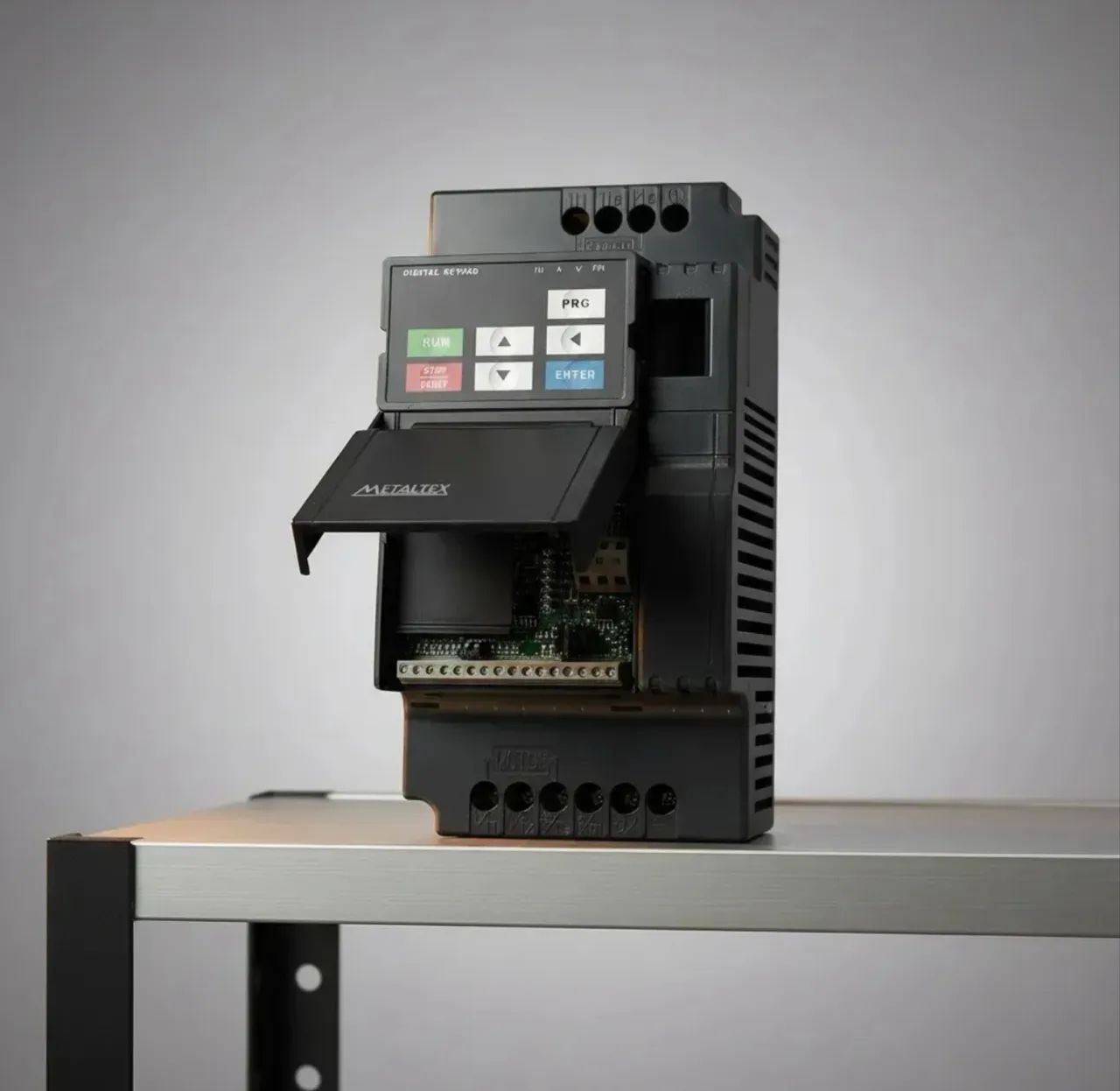 Inversor De Frequência Vetorial 5cv 220v If20-205-1 Metaltex 220v - Foto 4