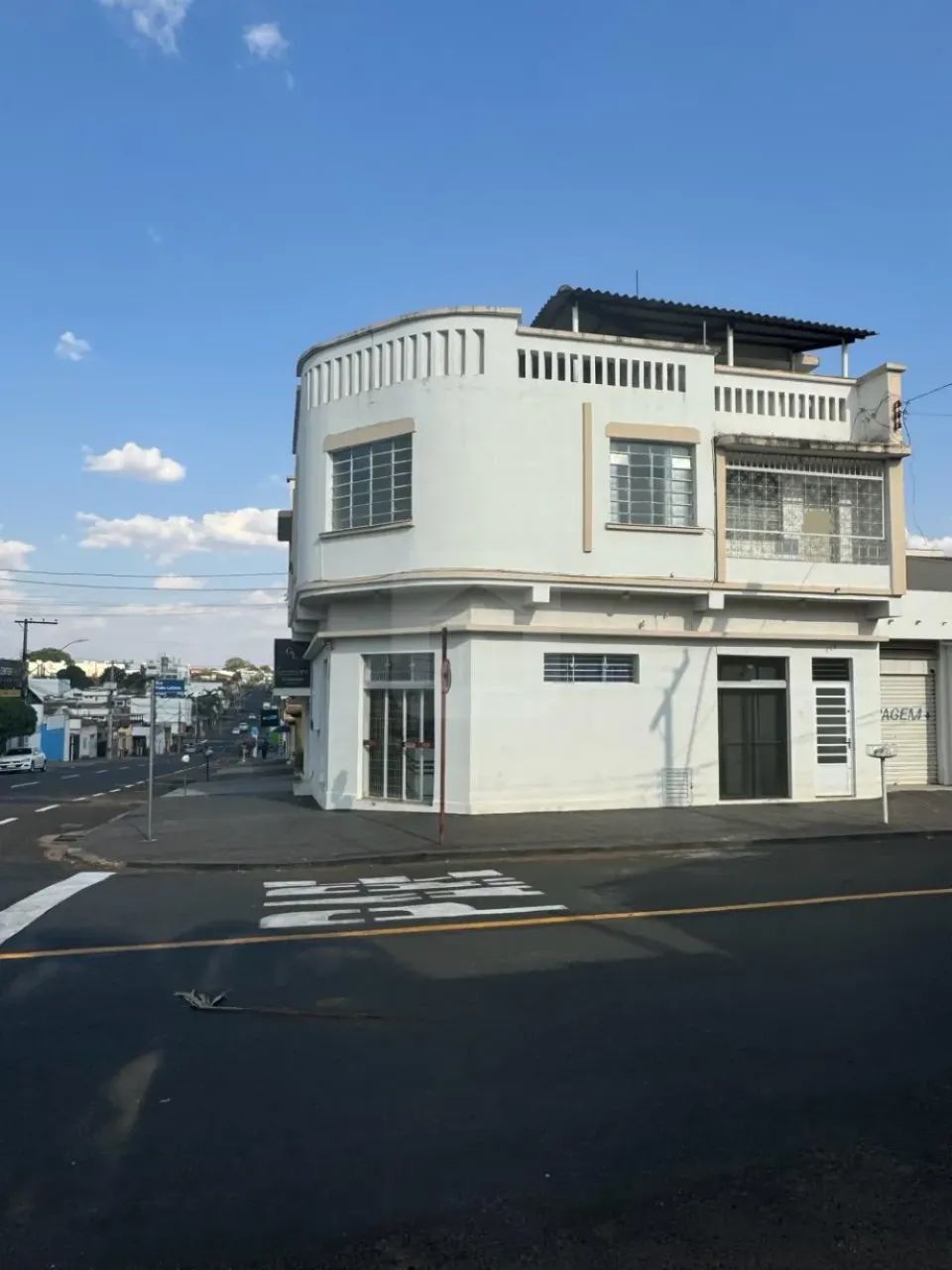 Sobrado Comercial de Esquina no Centro de Araguari - Foto 3