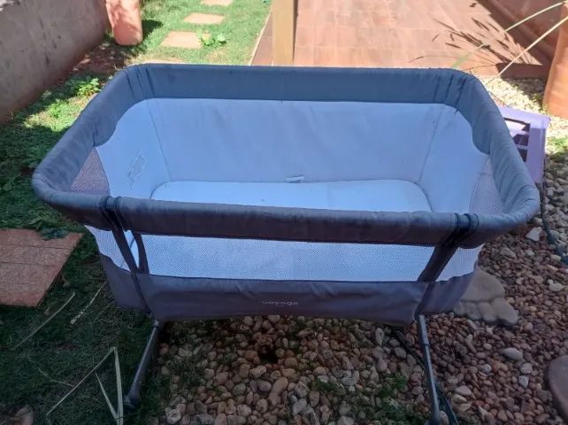 Berço Portátil que encaixa na cama
