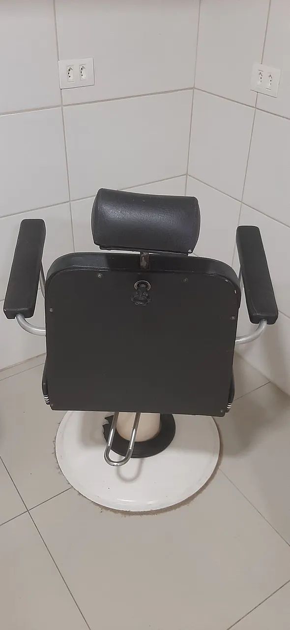 Cadeira regulável e lavatório de cabelo em perfeito estado - Foto 4