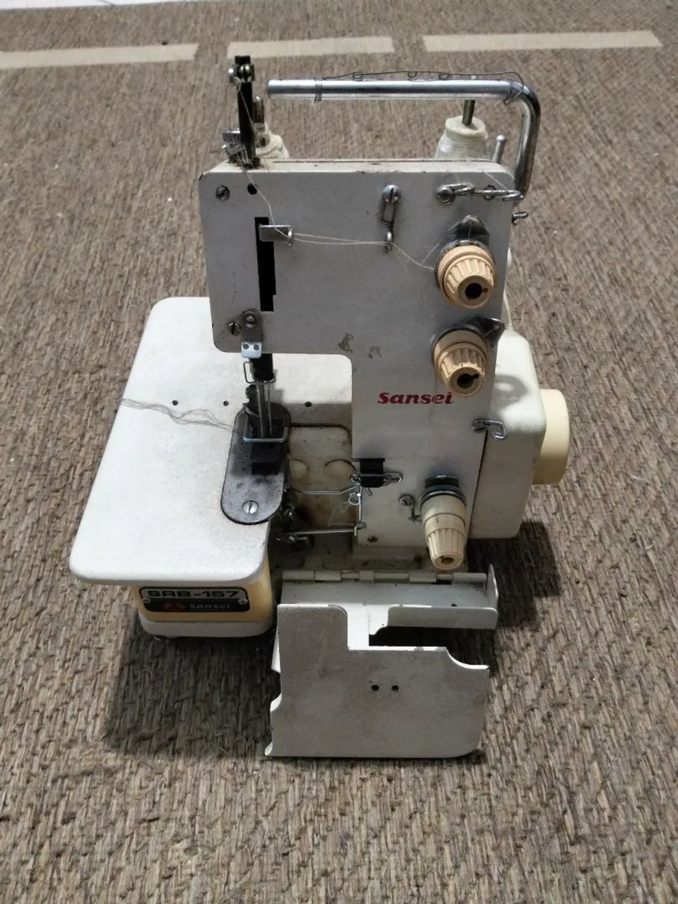 Máquina de costura Galoneira  - Foto 2