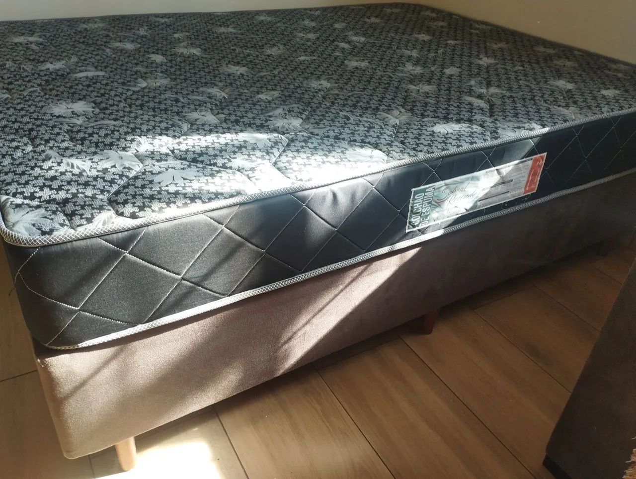 Cama Box