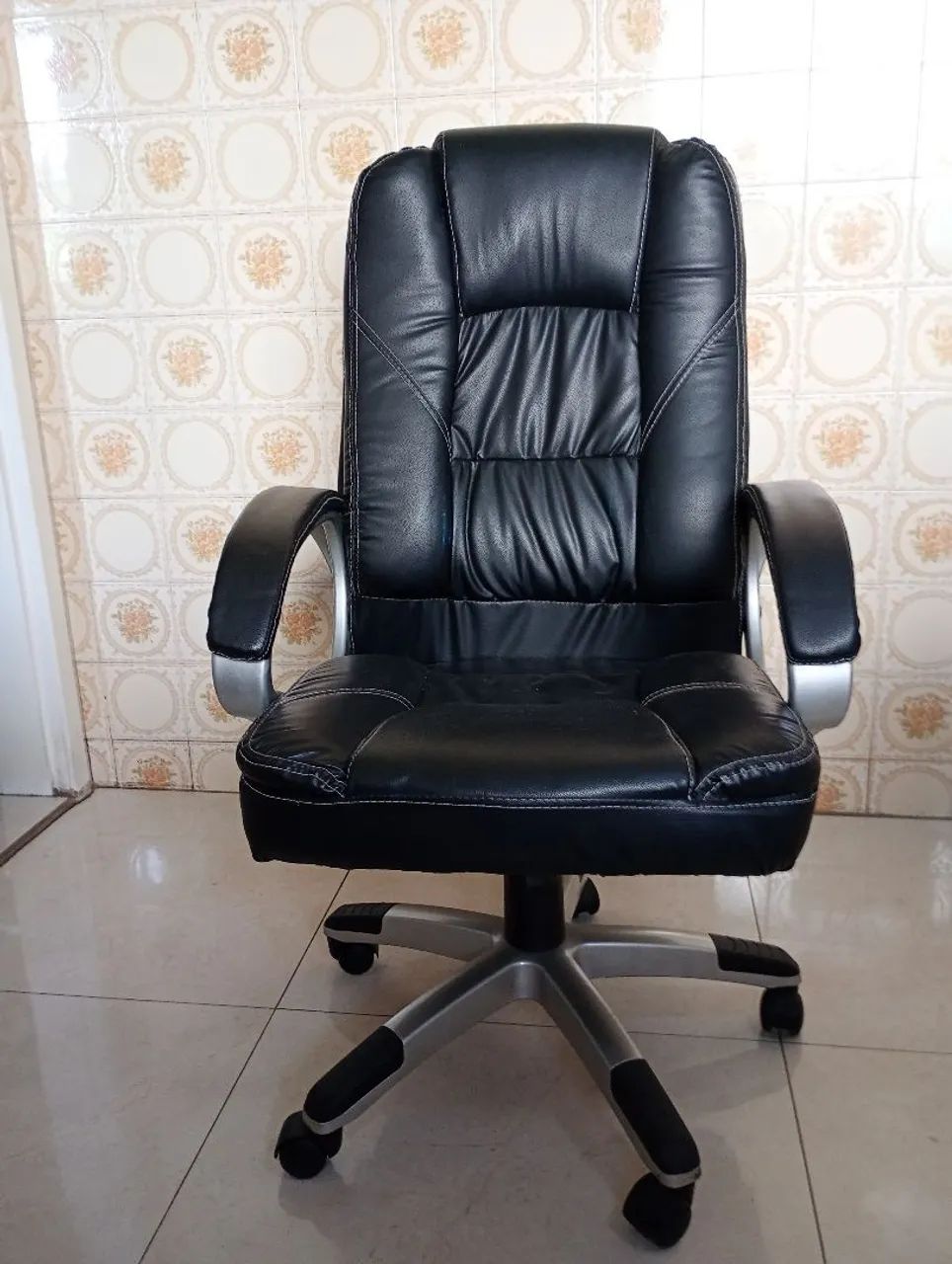 Vendo Computador com Monitor e Cadeira  - Foto 3