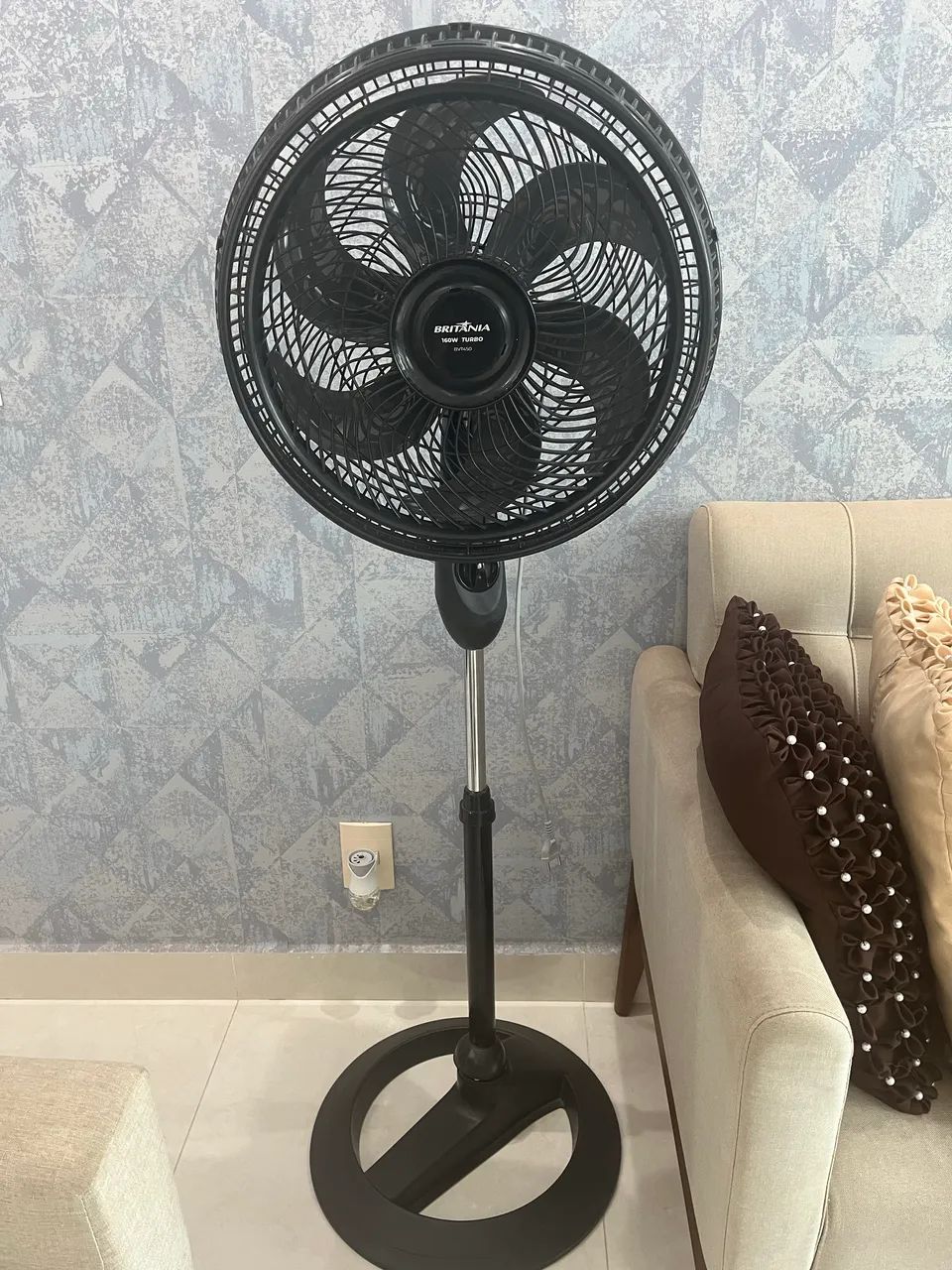 Ventilador Britannia max de coluna - Foto 2