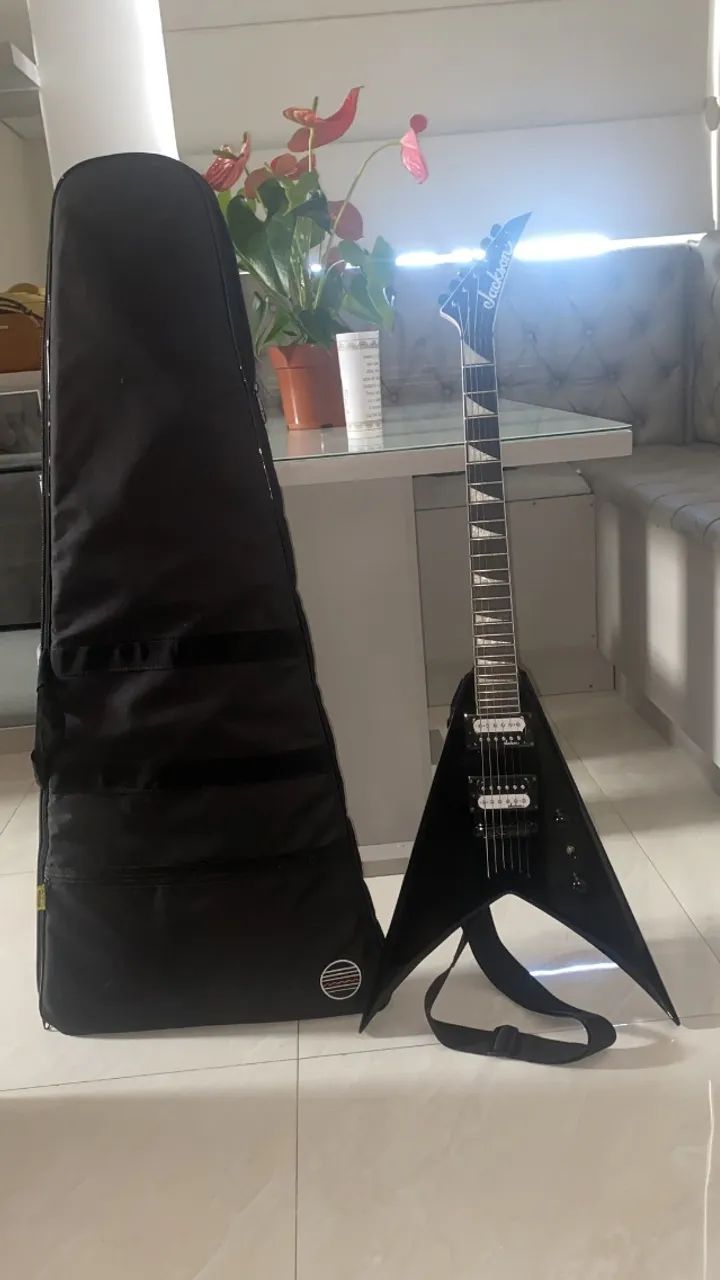 Guitarra js32 king v + gig bag  acolchoado 