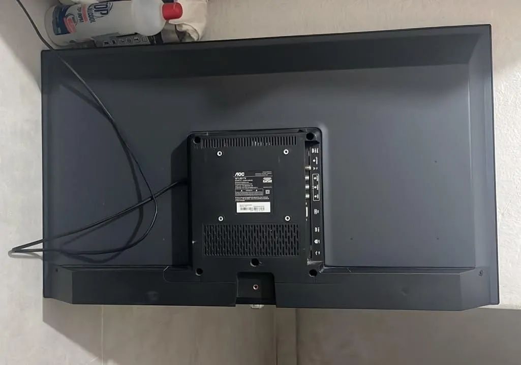 TV Led AOC 32 Polegadas - Tela Quebrada - Retirada - Foto 3