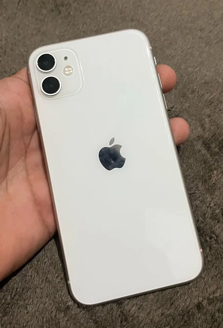 iPhone 11 de 64gb todo original, funcionando tudo perfeitamente!! - Foto 2