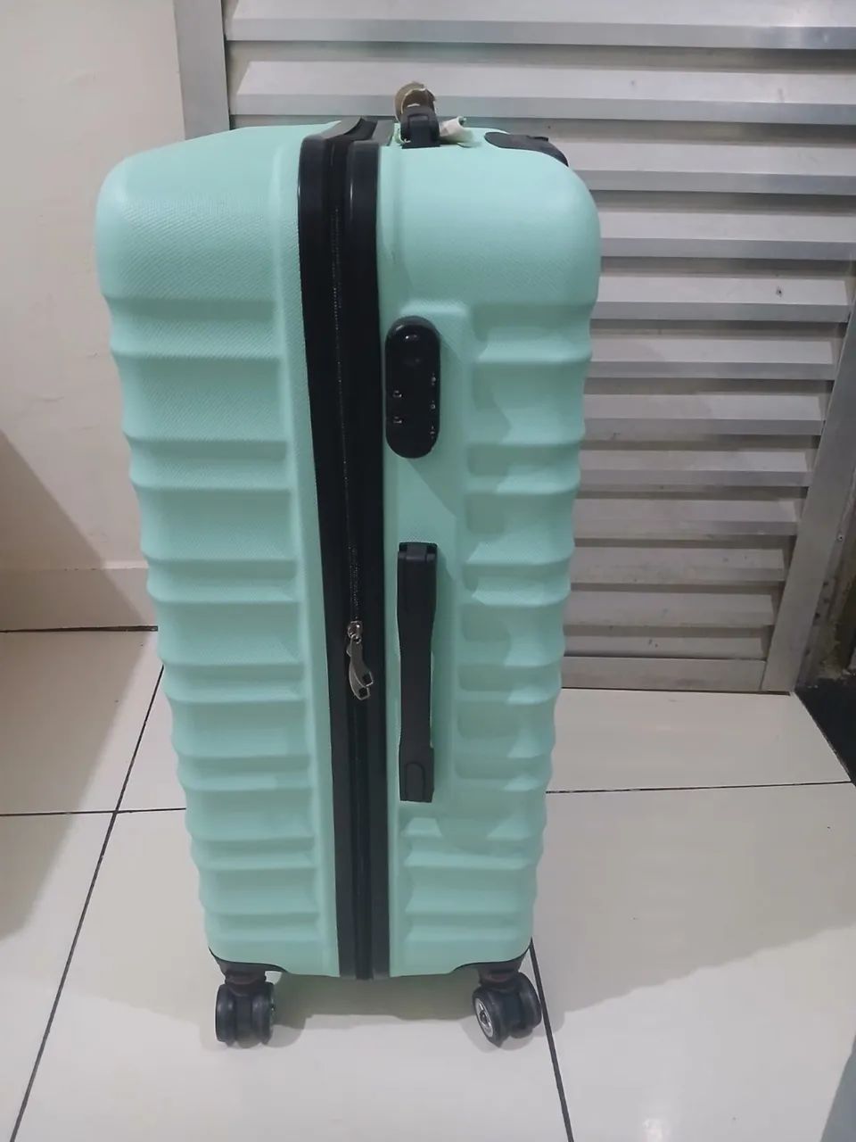 MALAS DE VIAGEM  EM PERFEITO ESTADO TEM CONVERSA NO VALOR  - Foto 3