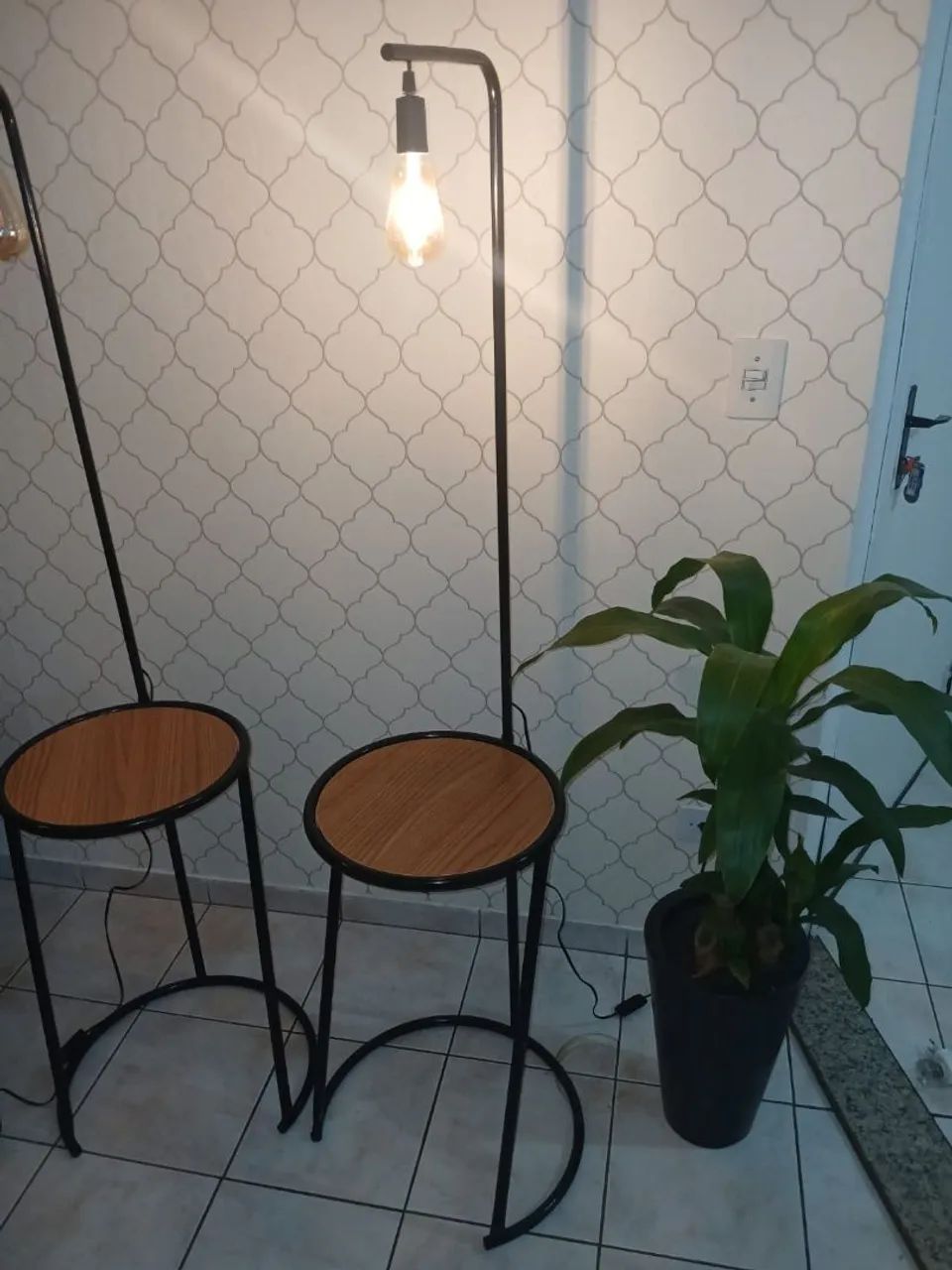 Mesa de apoio/cabeceira 