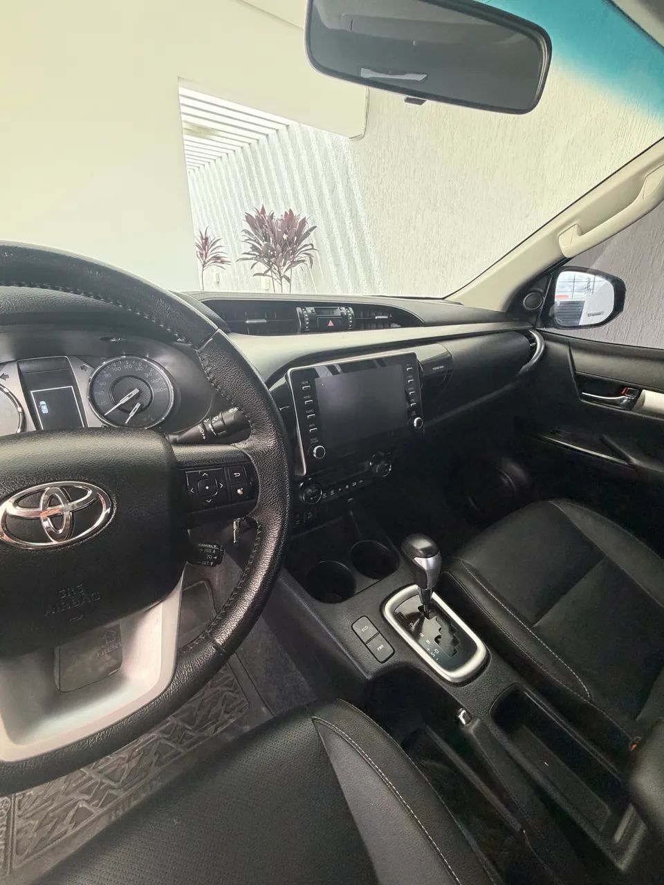 Toyota Hilux CD SR 4X4 2.8 TDI Diesel Aut. 2022