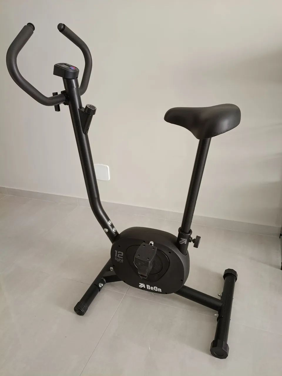 Bicicleta ergométrica BeOn nova 