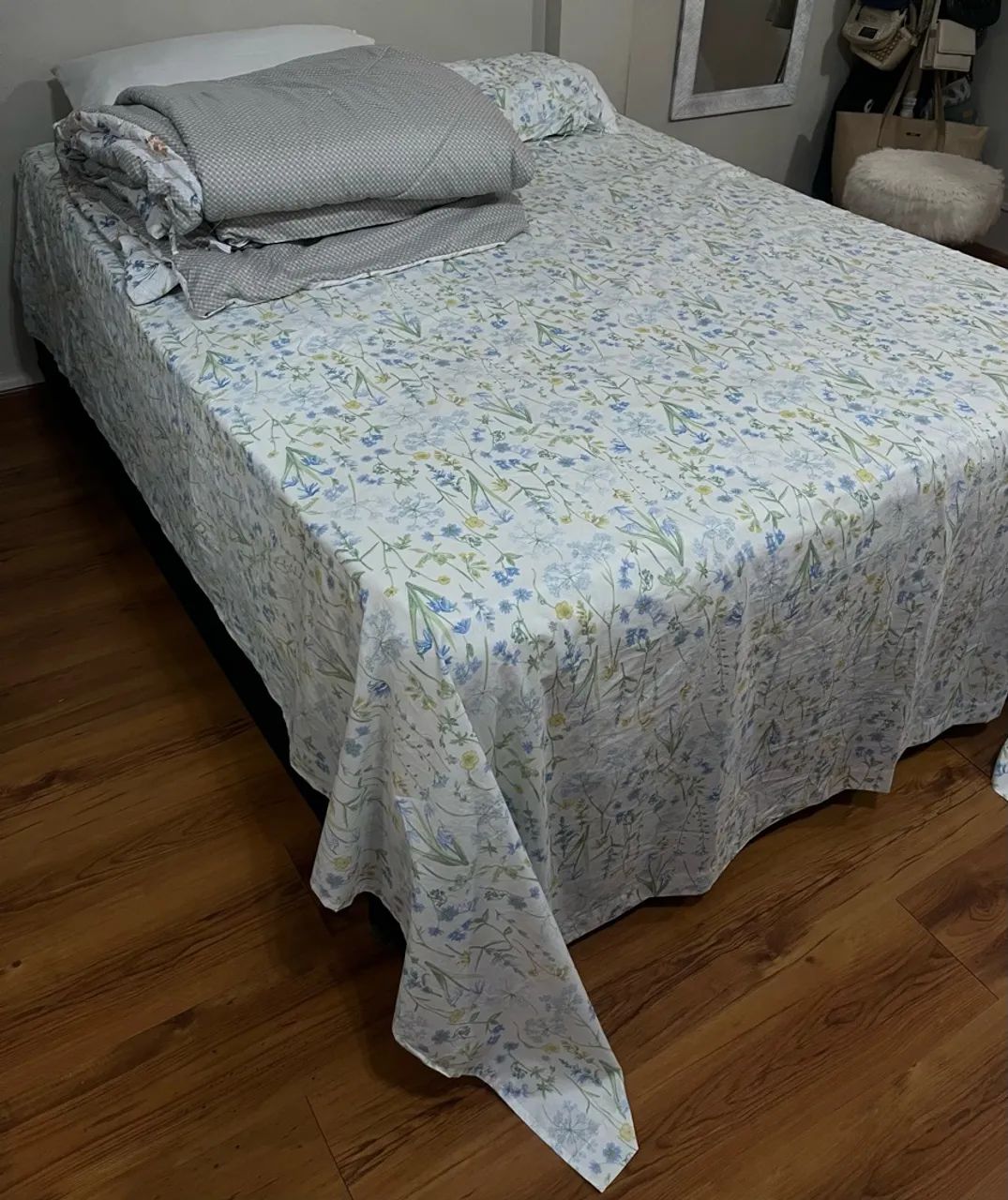 Cama casal cm box completa perfeita estado 