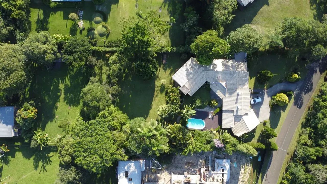 Casa em Condomínio com Amplo terreno de 3090m2 3 quartos, 3 suítes, piscina - Foto 2
