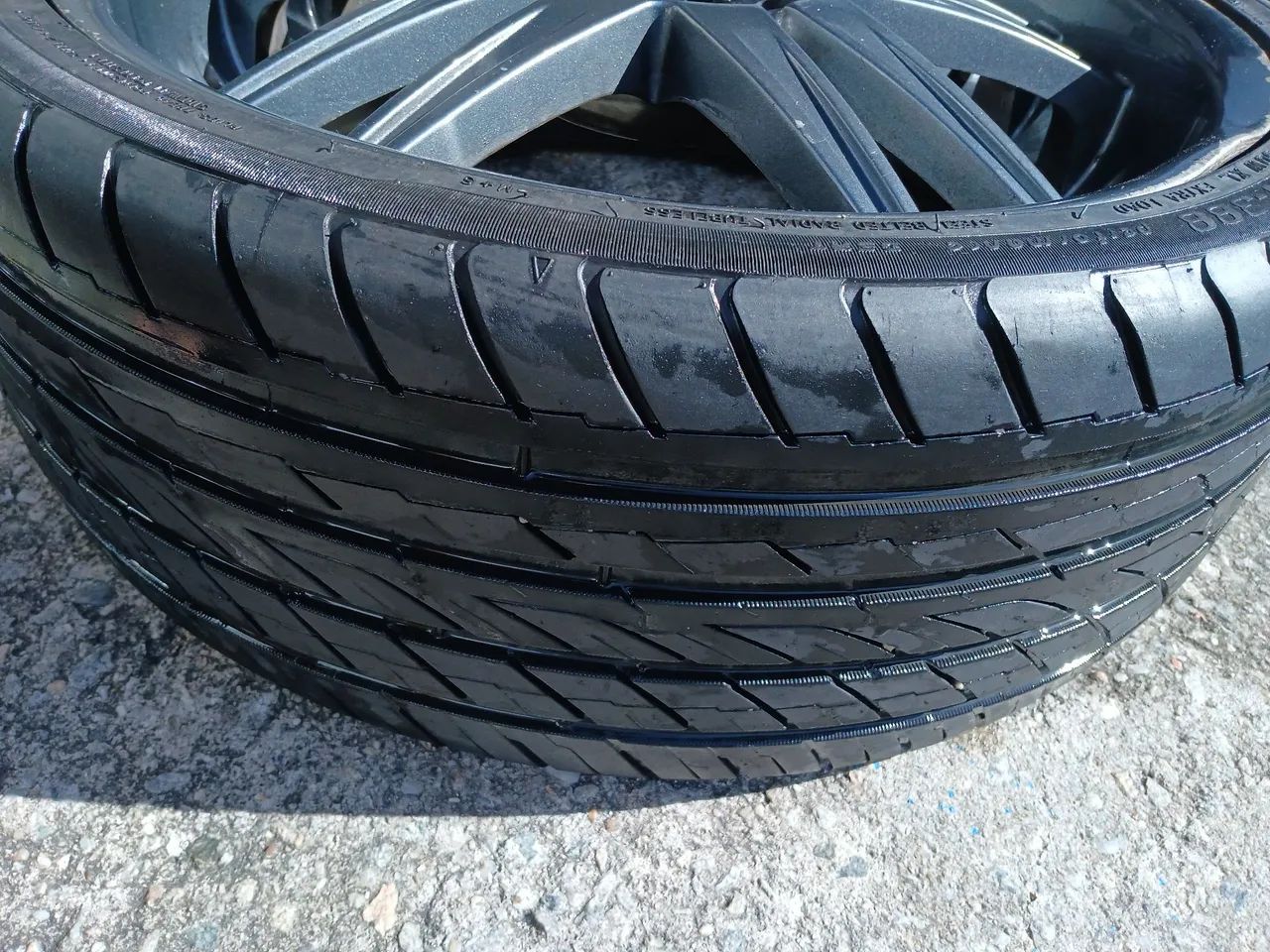 Rodas Aro20 com pneus - Foto 3