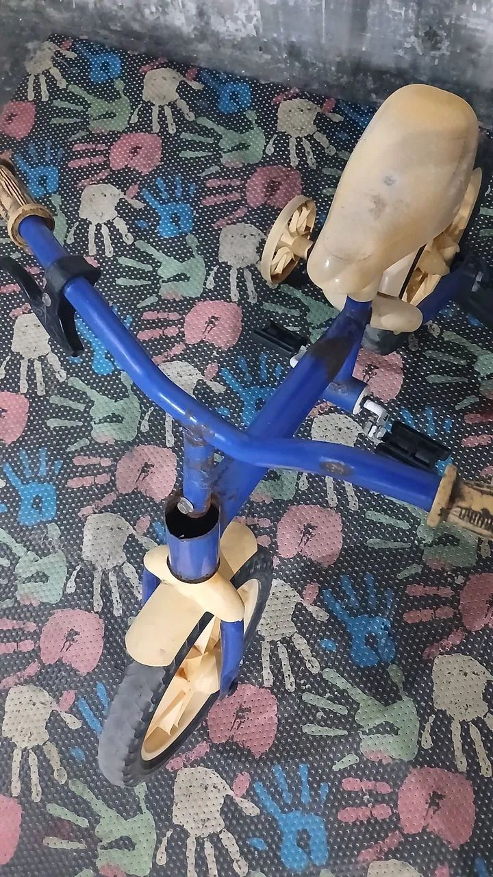 Bicicleta infantil Aro 12 precisando de reforma - Foto 4