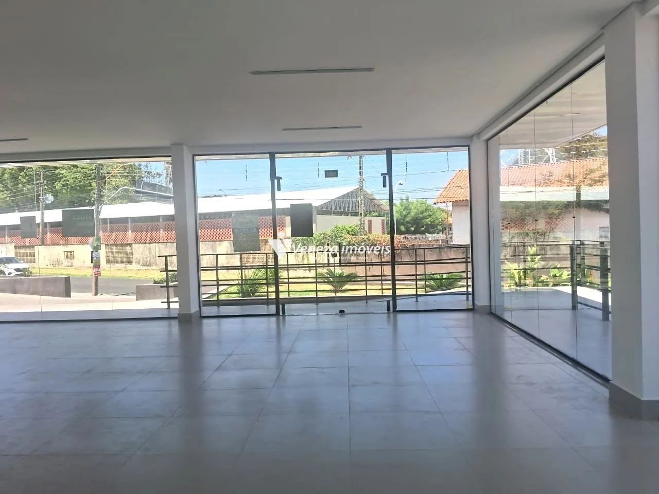 Sala Comercial Nova de Esquina para Aluguel no Ininga | Centro Comercial UNI CEN - Foto 2