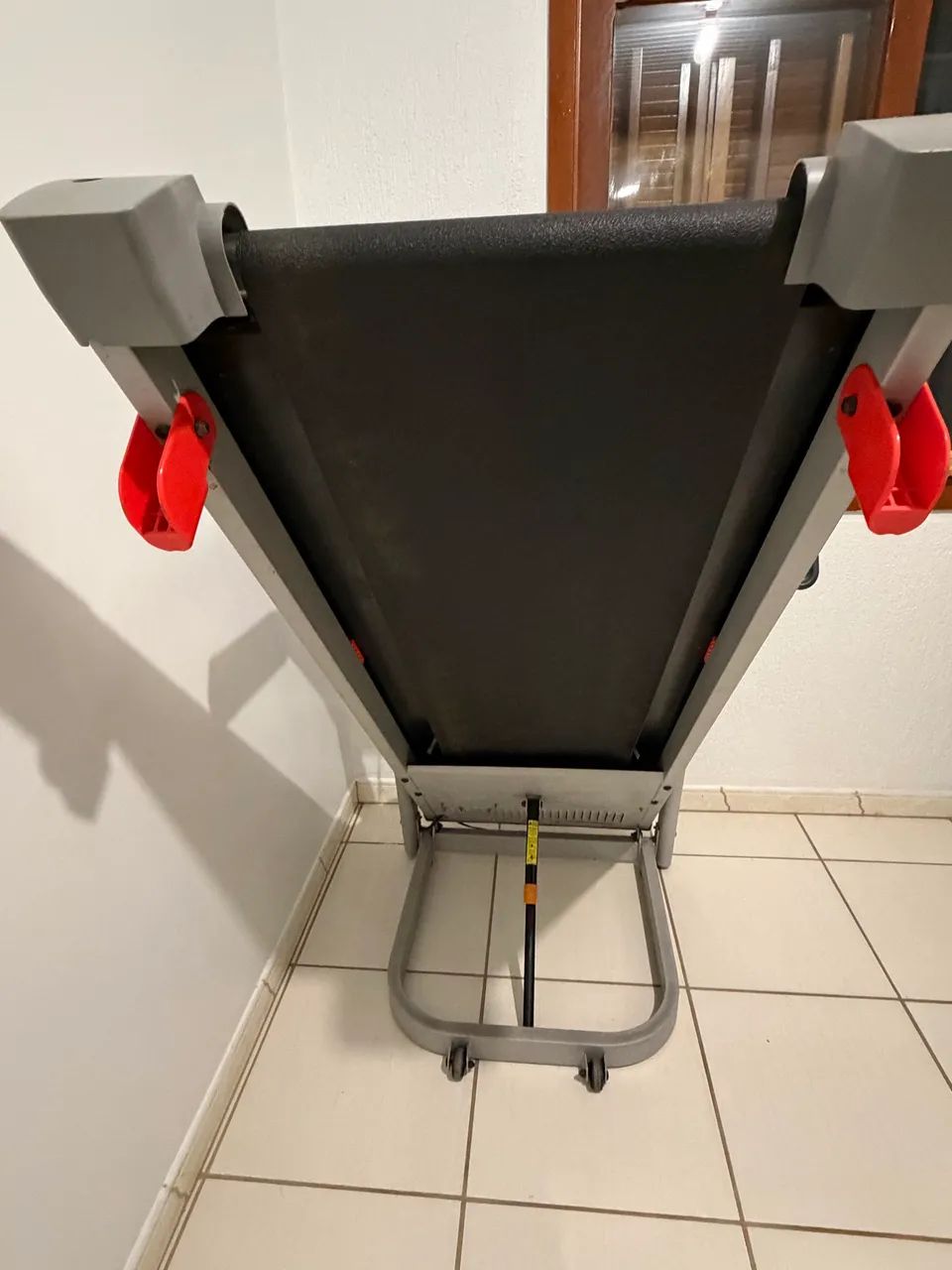 Esteira ergométrica Athletic Advanced 550EE  - Foto 4
