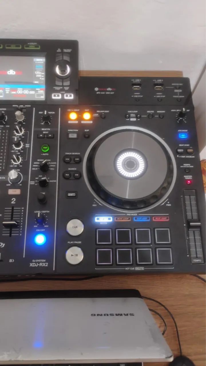 Pionner XDJ-RX2  com hard case  - Foto 4