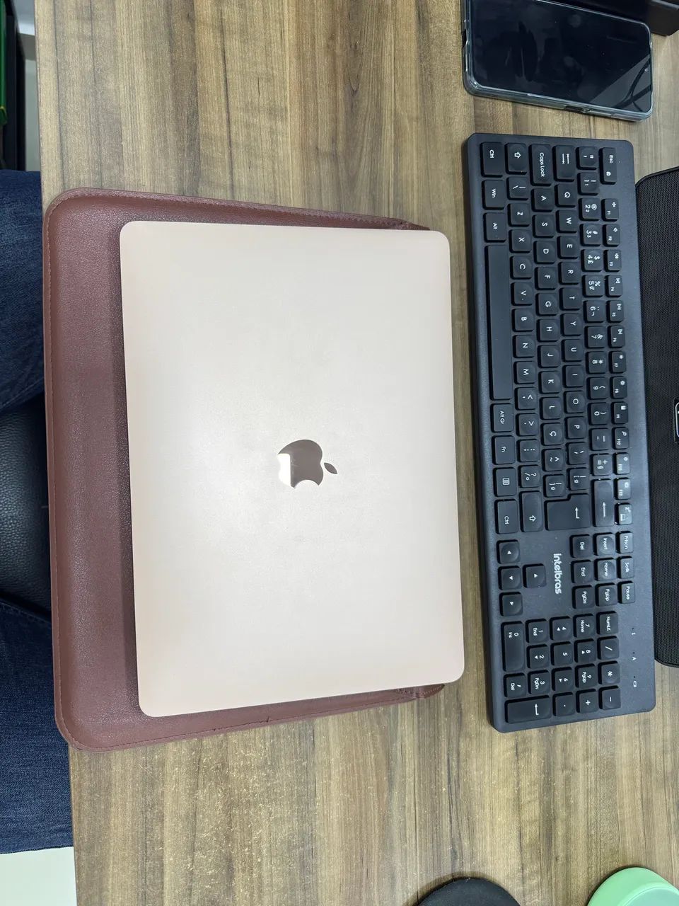 MacBook Air M1 256g