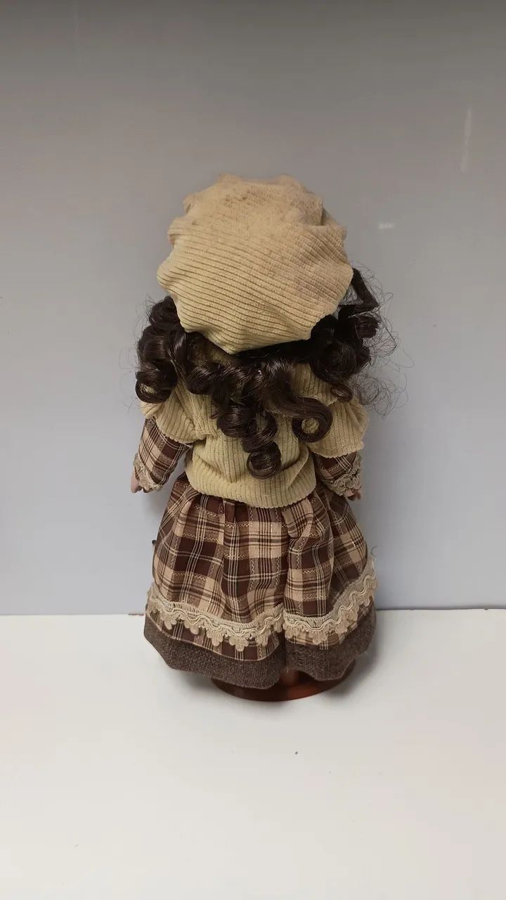Antiga boneca de porcelana 31 cm - Foto 3