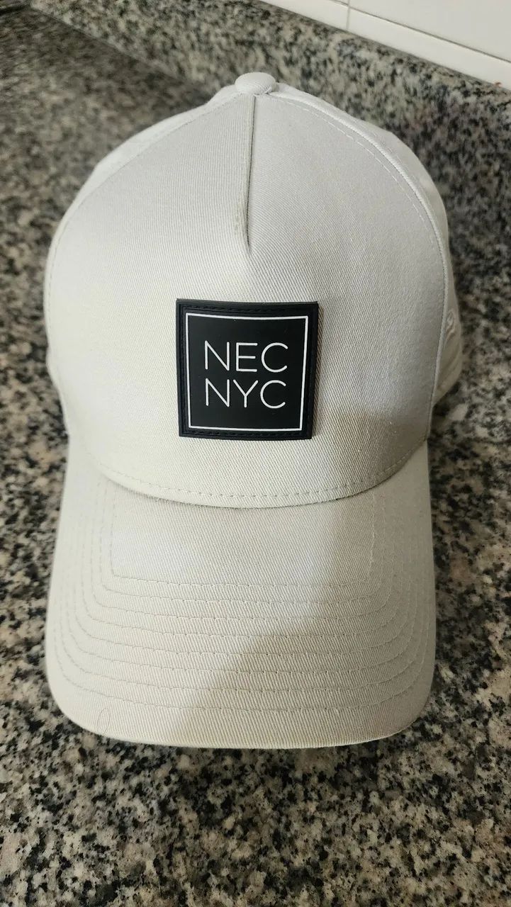 Bone New Era original lindo - Foto 2