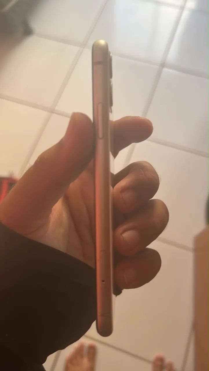 iPhone 11 troca em prata - Foto 3