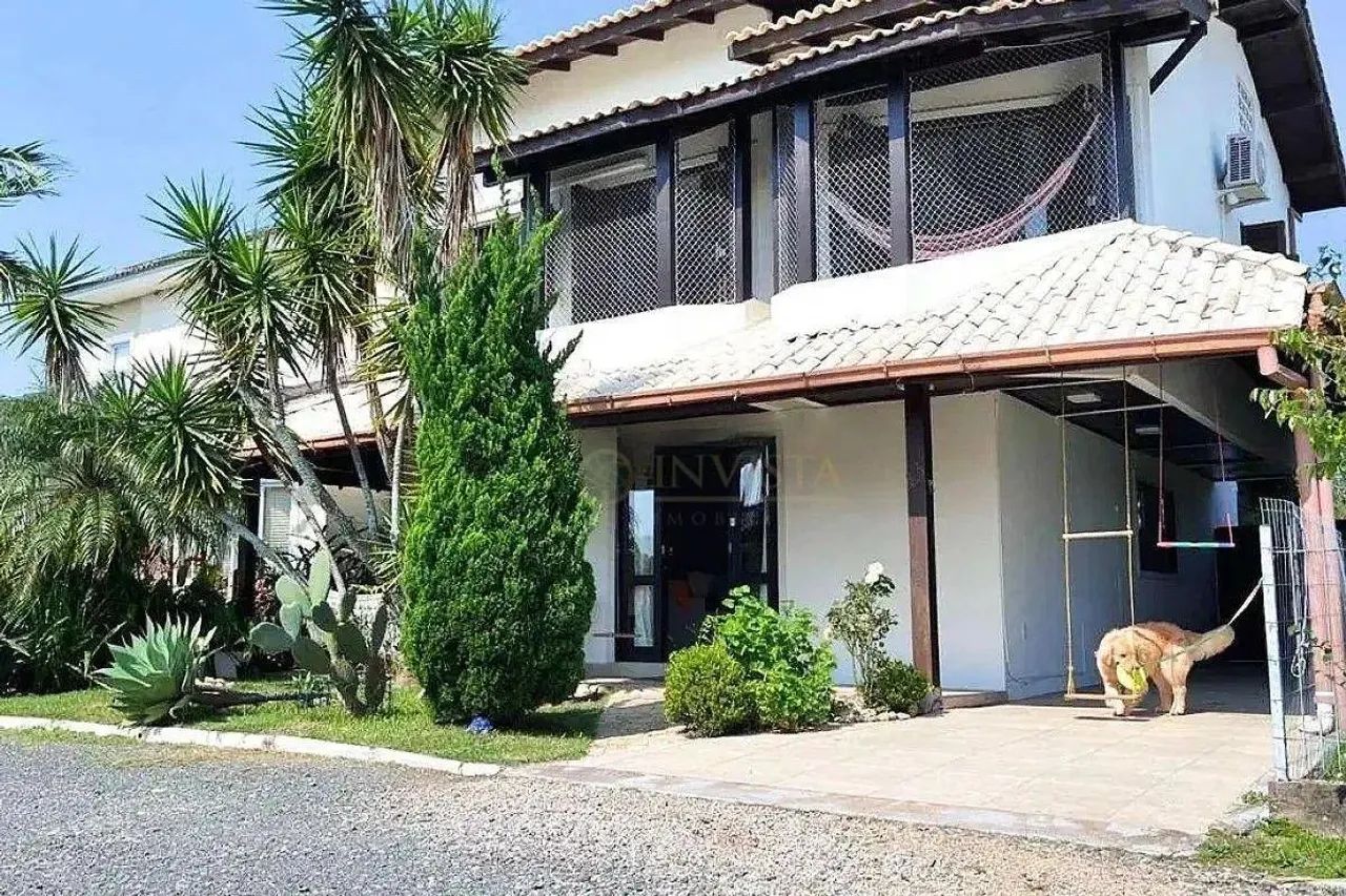 Casa com piscina e 5 quartos em condomínio fechado - Bairro Campeche, em Florianópolis/SC. - Foto 2