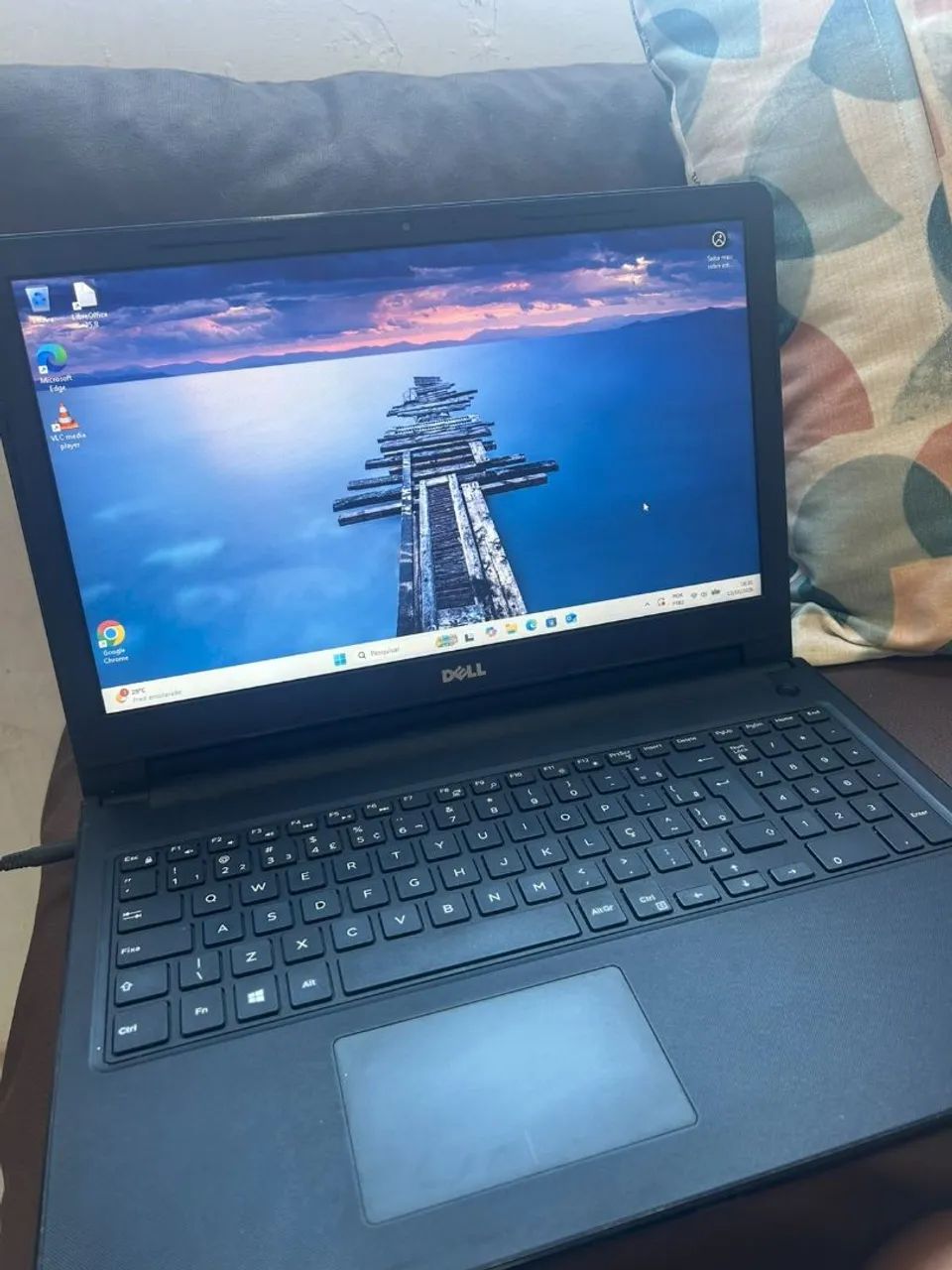 Notebook Dell Core i3 - Tela de 15 polegadas