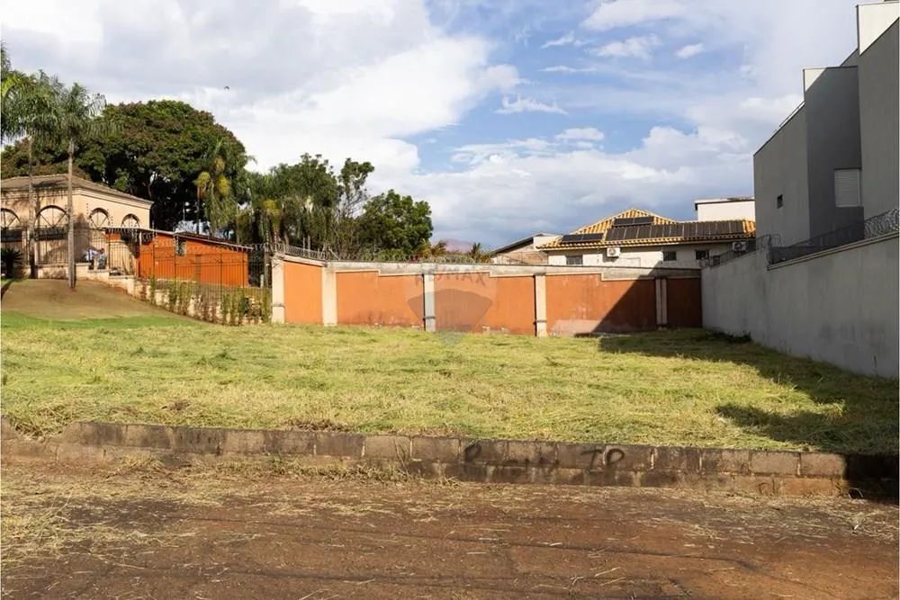 Terreno de 871 m² com Potencial de Incorporação no Nova Aliança Sul - Foto 3