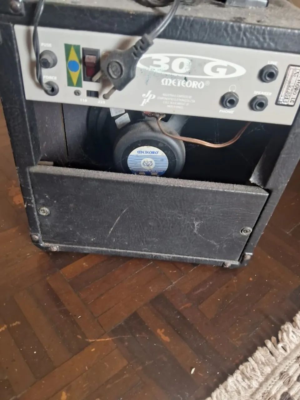 Caixa de som para guitarra - Foto 3
