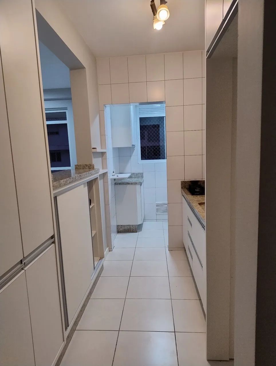 Amplo apartamento esperando por você 