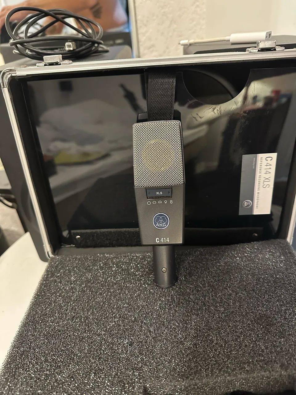 AKG C414 XLS - Microfone Condensador Profissional - Estado de Novo - Completo - Foto 4