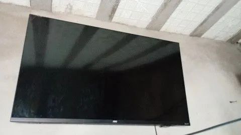 Tv AOC