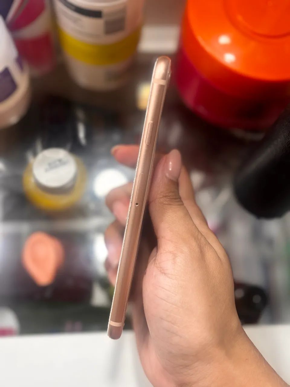 VENDO IPHONE 8 USADO/FUNCIONANDO PERFEITAMENTE. - Foto 4