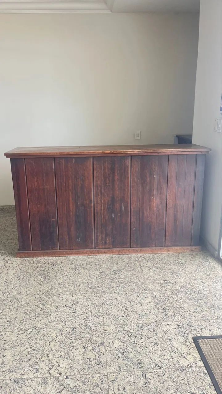 Balcão rústico com gavetas 