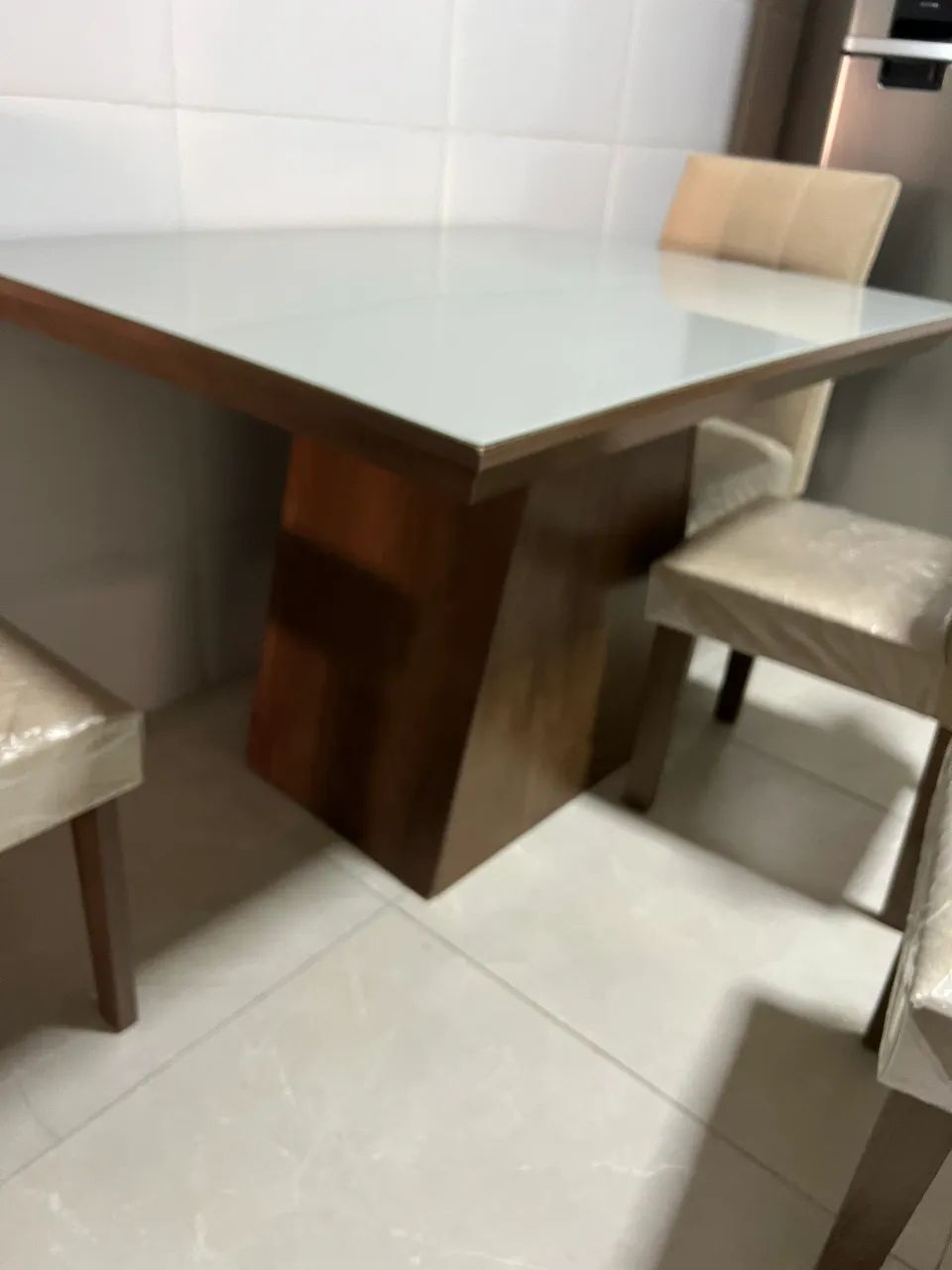 Mesa de jantar de madeira - Foto 5