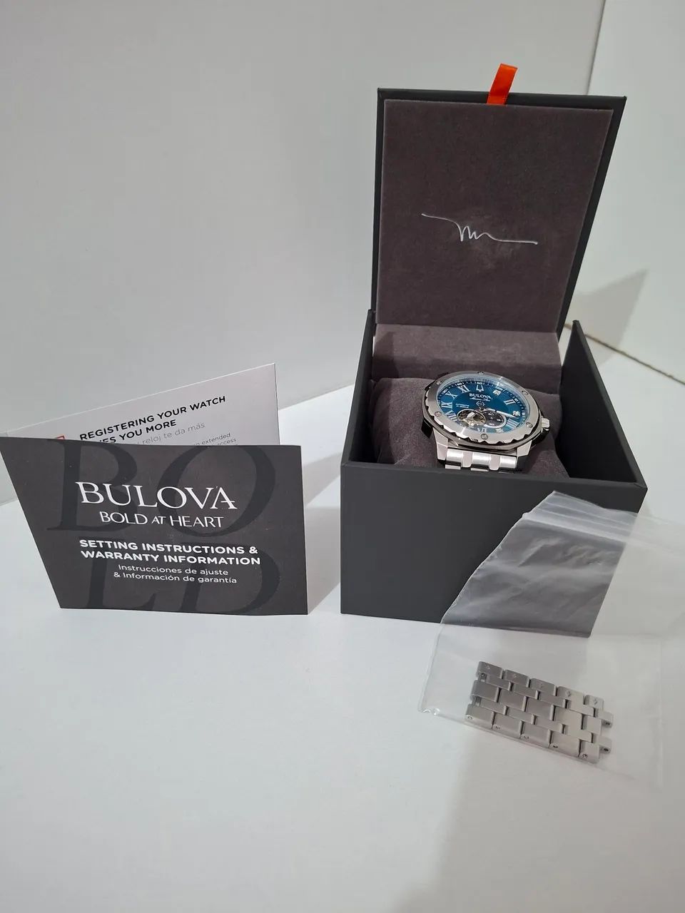 Relógio Bulova Marine Star 98D184 Automático com Diamantes. Original, sem uso. - Foto 2