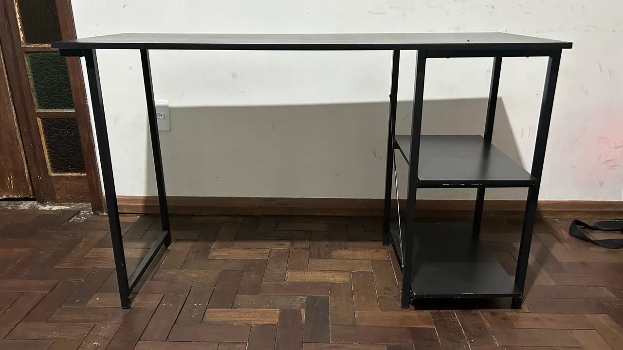 Black MDF computer desk with two shelves65171898522755124