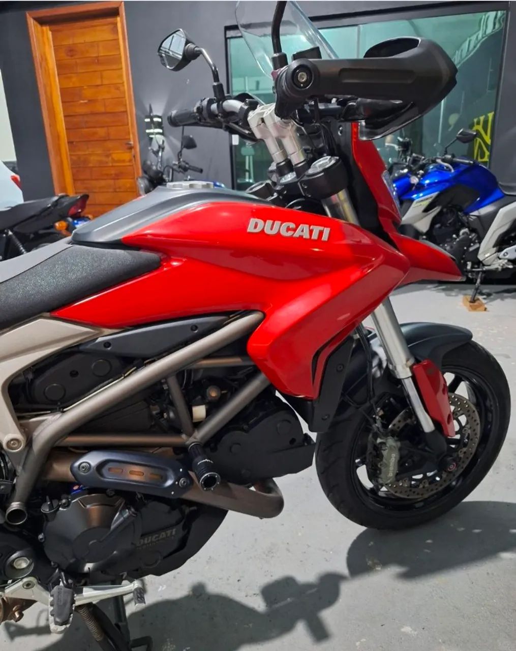 Ducati 998S マニュアル '02 131 スーパーバイク998S DUCATI購入ガイド | バージンドゥカティ